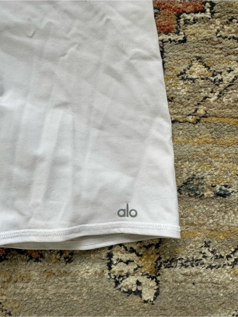 ALO Yoga White Women’s Bike Shorts